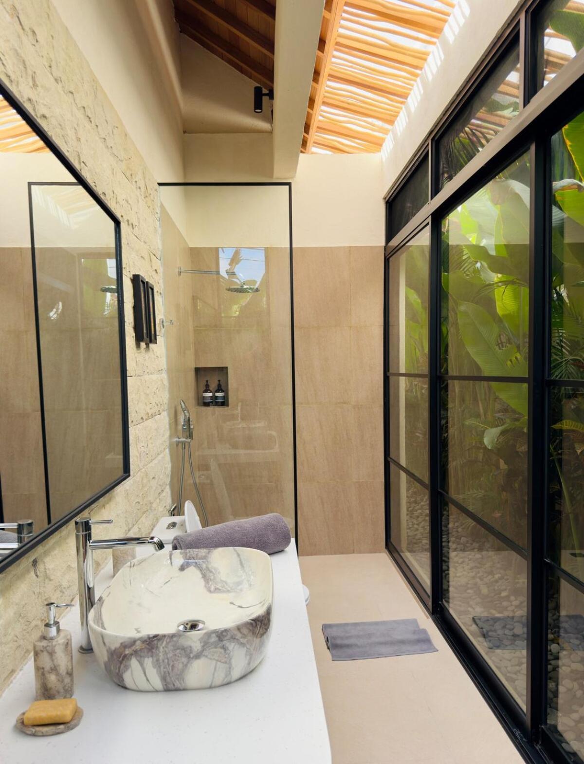 Nelaya - Modern 3br Retreat Private Pool Walk To The Villa Seminyak (Bali)